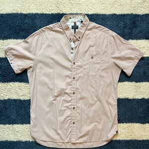 7 Diamonds Men’s Pink Short-Sleeve Button Down Size Medium